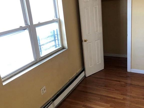 4th image of 1630 Prospect Place