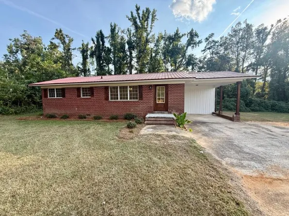 1607 E Church St, Booneville, MS 38829