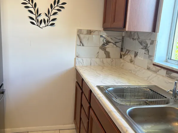 2003 Greenbriar Blvd APT 6, Clearwater, FL 33763