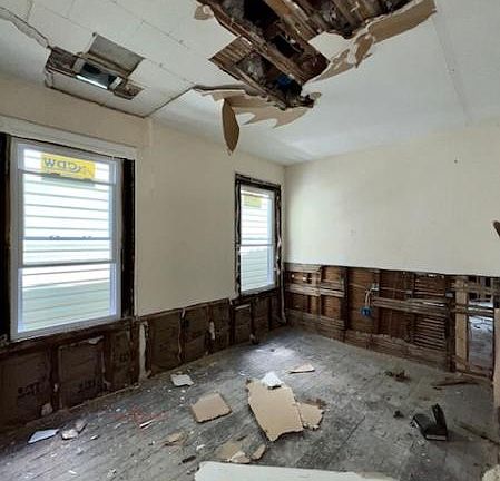 5th image of 255 N 19th St