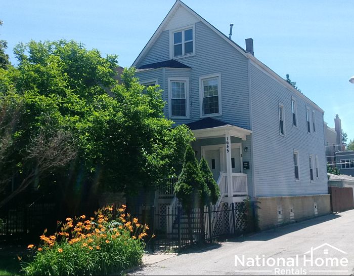 1st image of 1645 W Summerdale Ave #1