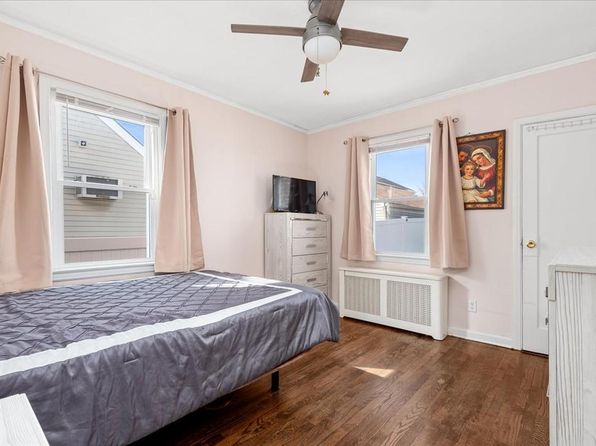 1120 Esther Street, Franklin Square, NY 11010