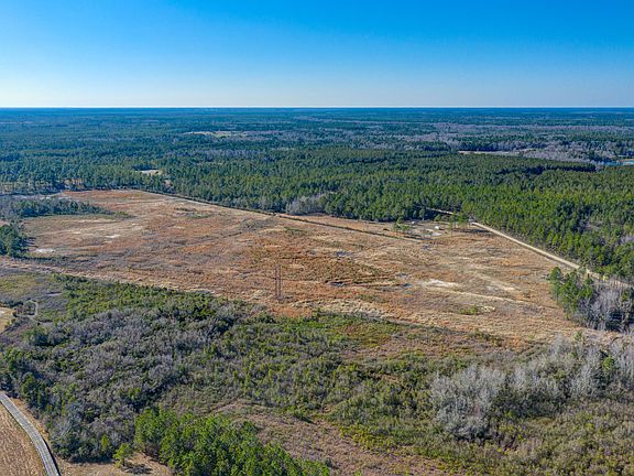 5th image of 890 Wolf Pond Rd