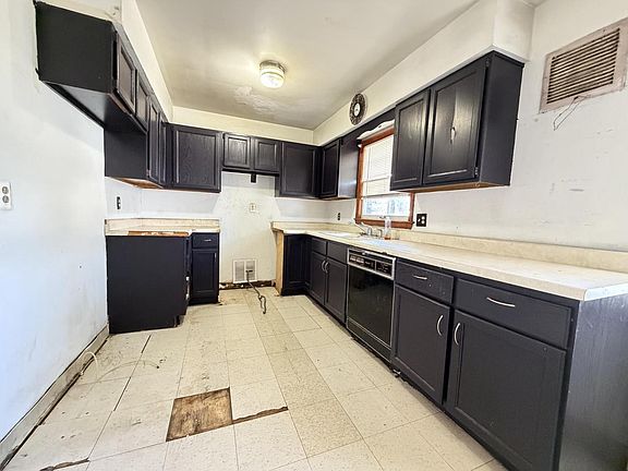 2nd image of 2708 W High STREET