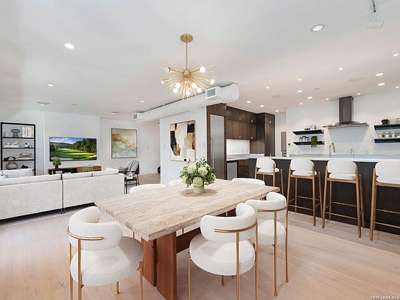 4th image of 305 Joliet Avenue #C