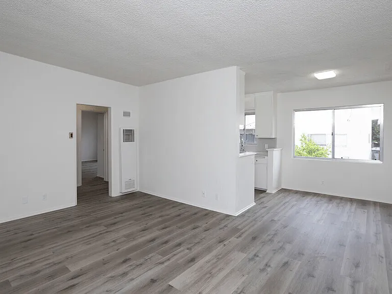 Lido Apartments - 3648 Westwood Blvd — Photo 12