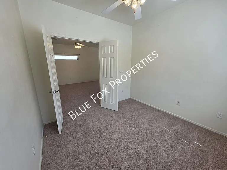 3508 W Lost Village Ln — Photo 10