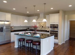 1303 Shadow Creek Curv, Eagan, MN 55123