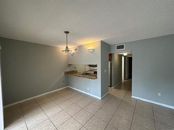 3rd image of 6031 10th Ave N APT 118