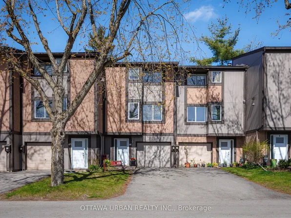 46 Reaney Ct, Ottawa, ON K2K 1W8