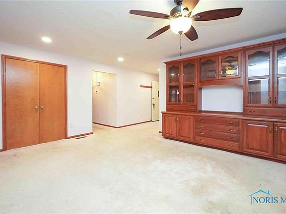 2nd image of 41 La Plas Dr