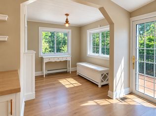 14 Sea Ridge Ct, Huntington, NY 11743