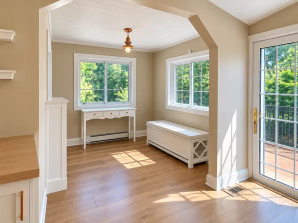 14 Sea Ridge Ct, Huntington, NY 11743