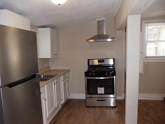 5th image of 719 E Mistletoe Ave