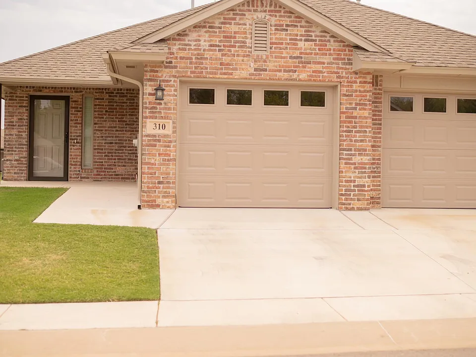 318 Delta Dr