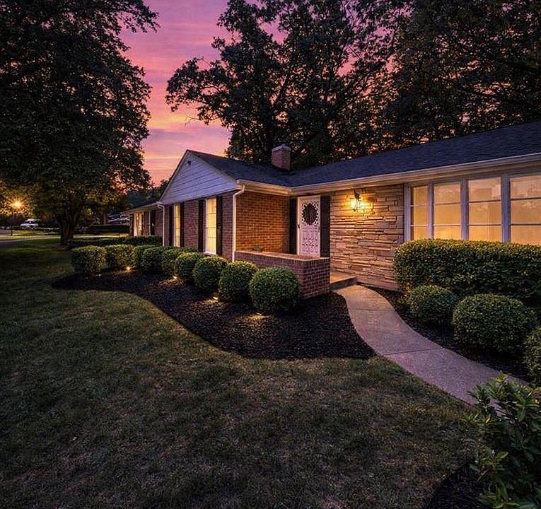 1st image of 14 Thurston Dr