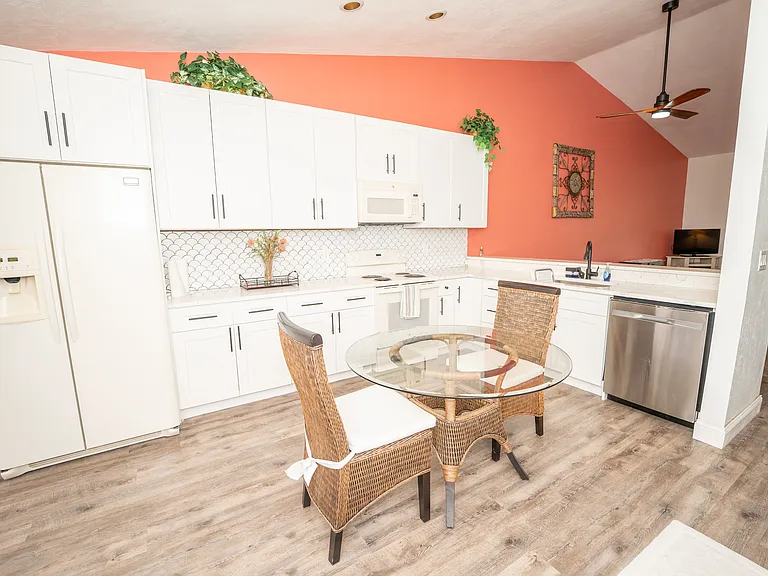 13120 Cross Creek Blvd #208 — Photo 9
