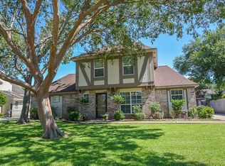1814 Pinewood Ct, Sugar Land, TX 77498