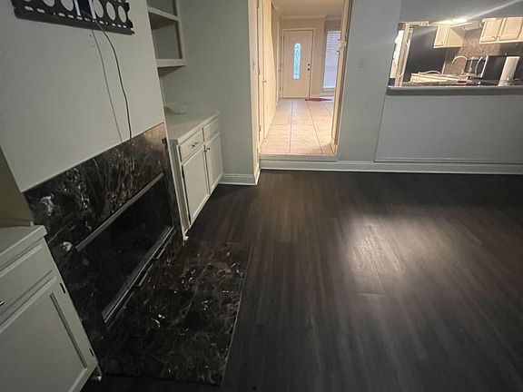 4th image of 203 S Flannery Rd #1