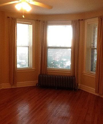 2nd image of 4536 N Sawyer Ave #1