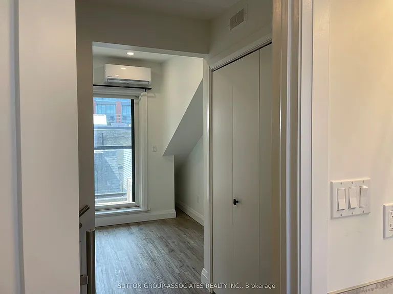 9 Whitaker Ave #2 — Photo 7