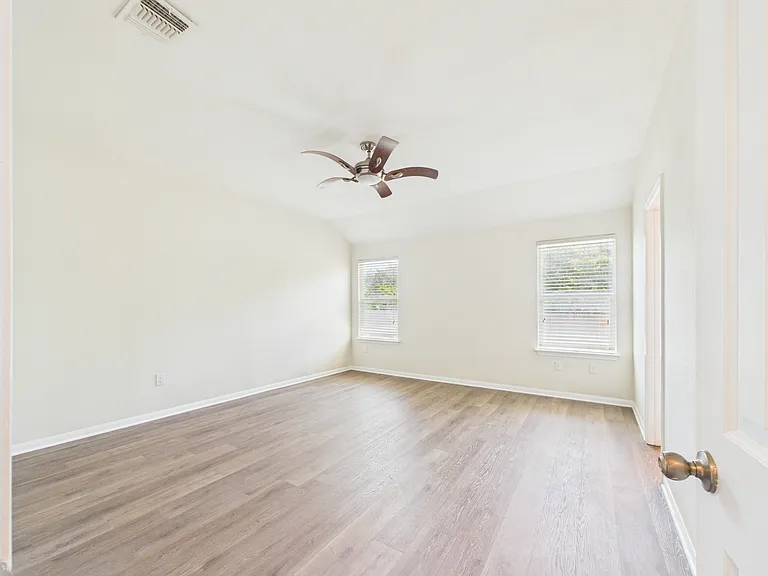 607 Luna Vista Dr — Photo 20
