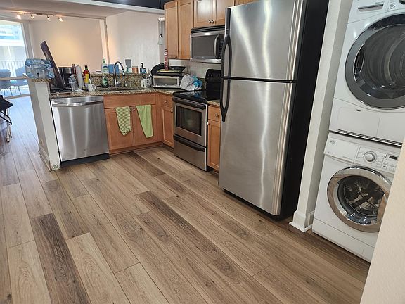3rd image of 151 E Washington St #417-1