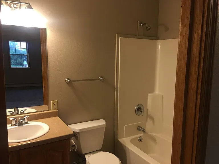 411 Darlene Dr — Photo 14