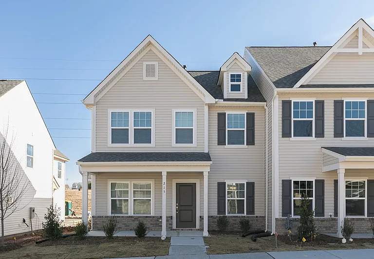 215 Hamlet Pl — Photo 1