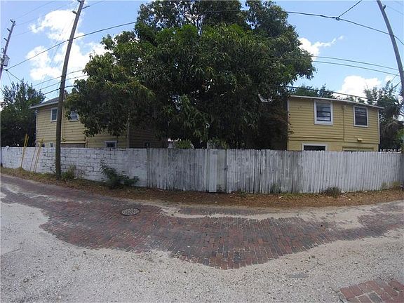 3rd image of 3984 48th Ave S