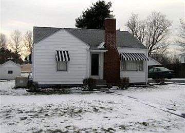 1st image of 121 Sunny Ln