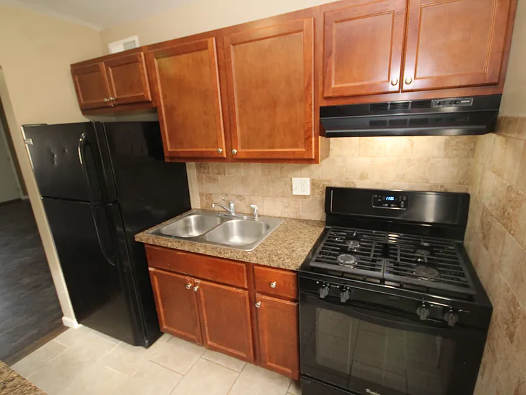 136 Old Ballwin Rd #A — Photo 4