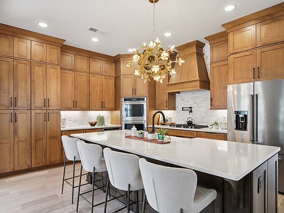 2nd image of 1032 Pebble Run Rd