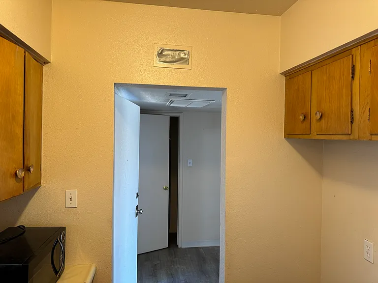 2602 N Fresno St #2 — Photo 7
