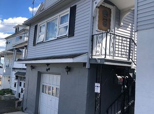 80 Pulaski St, Hanover Township, PA 18706