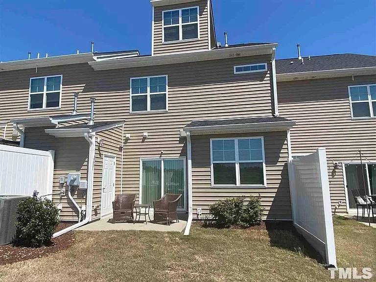 213 Churment Ct — Photo 18