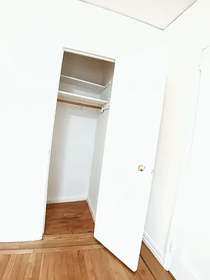 Rented by Clove Realty LLC | media 7