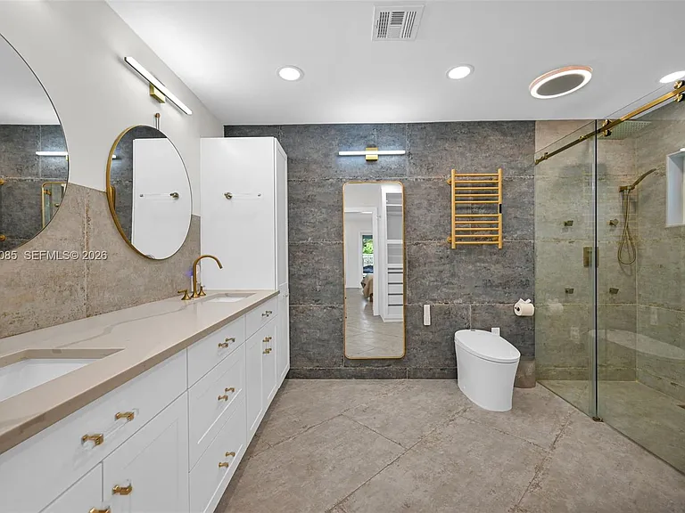1001 NW 4th Ct — Photo 32