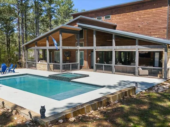 432 Sugar Pine Loop, Broken Bow, OK 74728