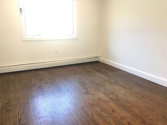 3rd image of 26-50 28th St #1