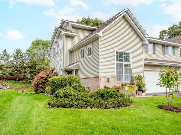 1757 Elm St, White Bear Lake, MN 55110