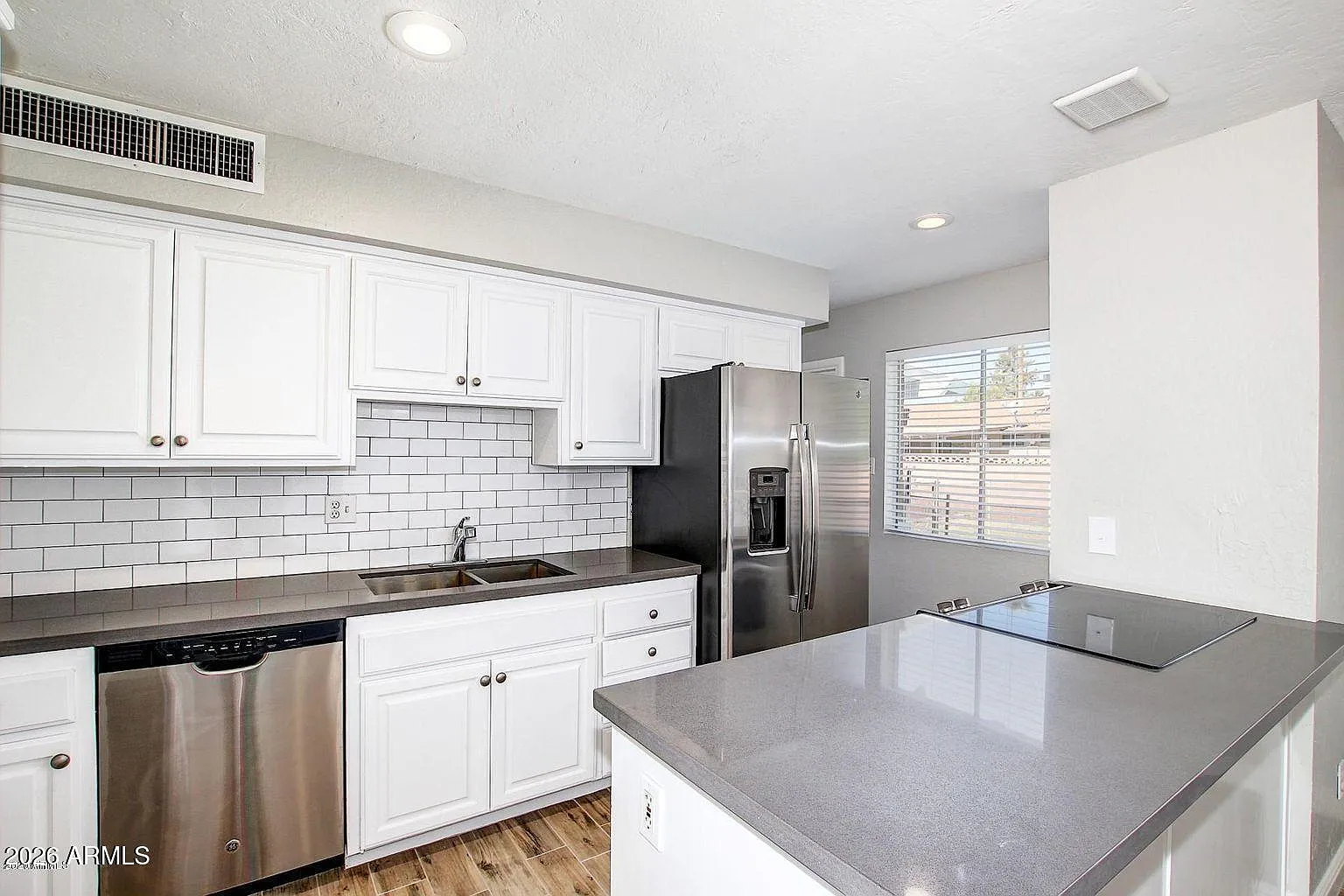 3 bed, 2.0 bath, 1380 sqft, $2,845 — Photo 1
