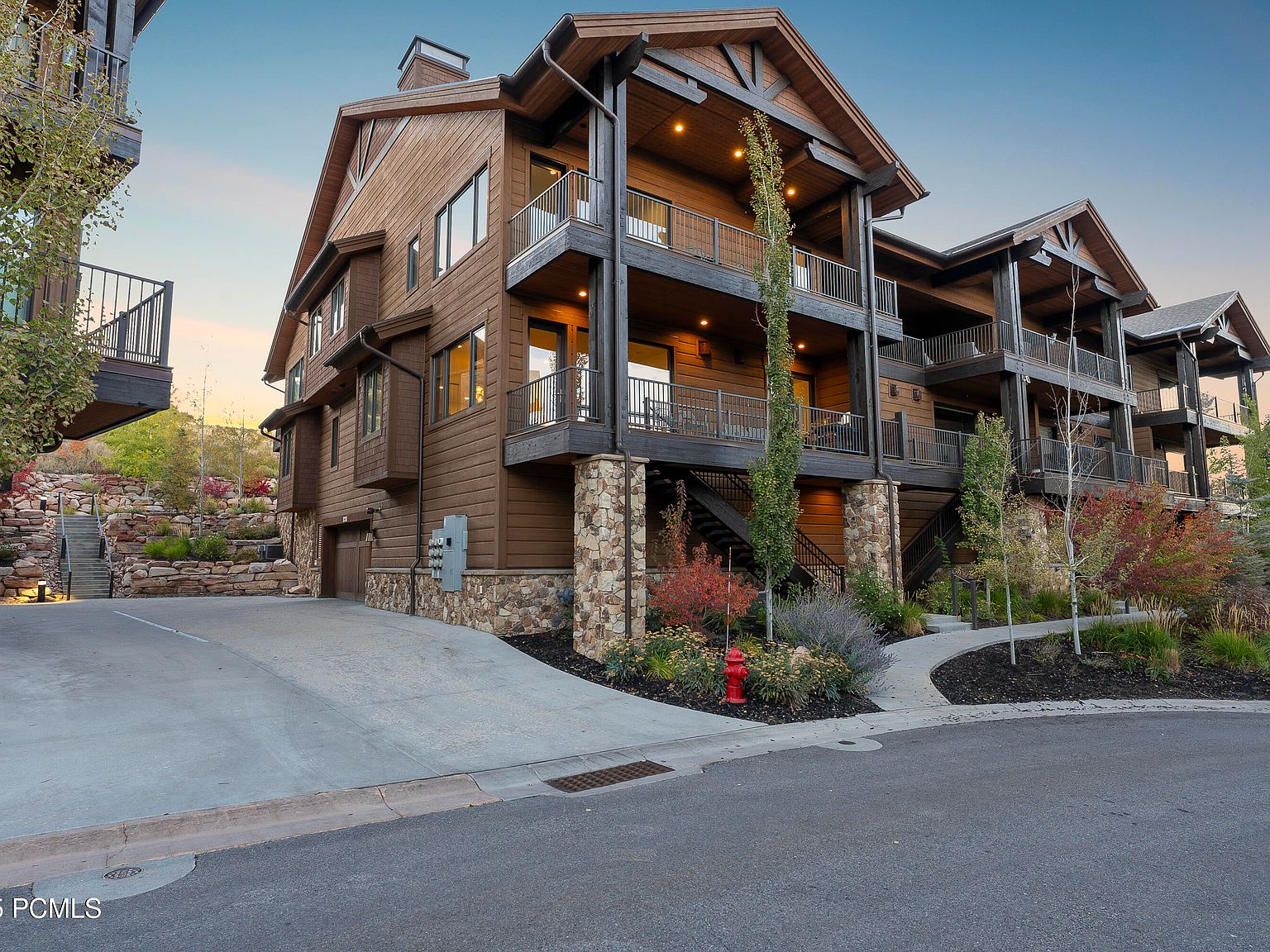 4273 Willow Draw Rd #604