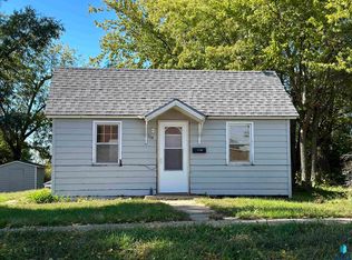 114 Broad St, Alcester, SD 57001