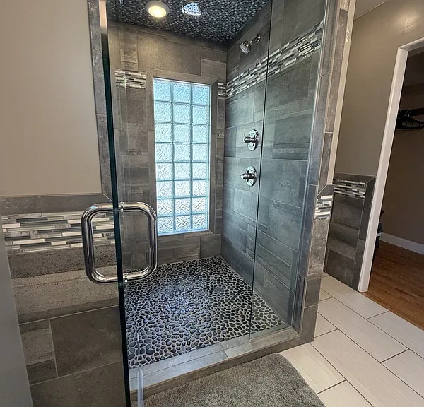 845 Illinois St — Photo 23