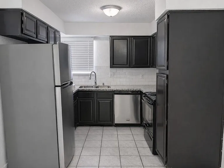 5815 Village Forest Ct — Photo 7