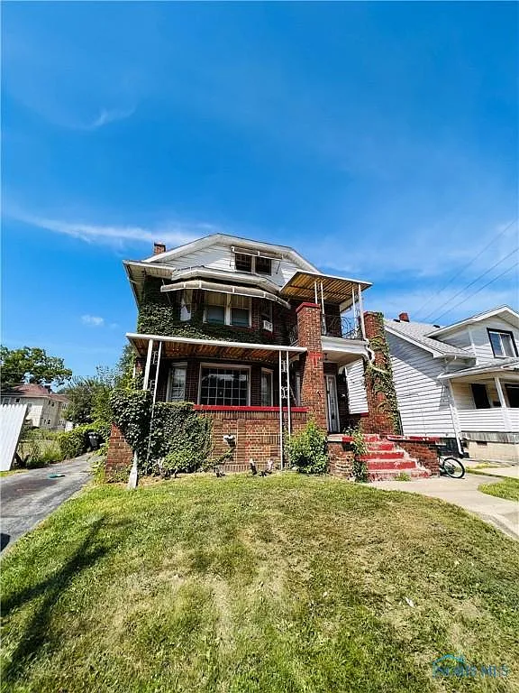 1519 Upton Ave photo 1