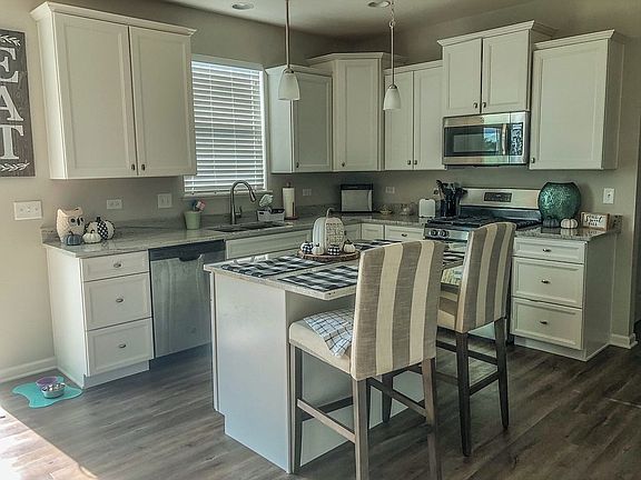 4th image of 2741 Trillium Ln