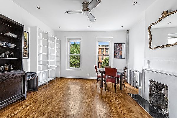 1st image of 454A Greene Ave #2