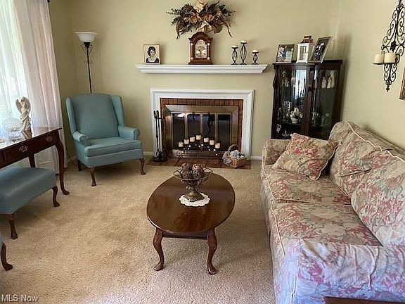 4th image of 2247 Buena Vista Dr